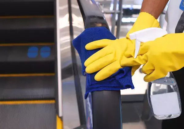 Mall cleaning